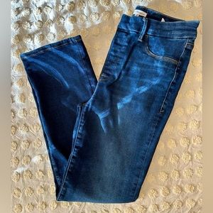 GOOD AMERICAN PULL ON JEANS STRAIGHT LEG